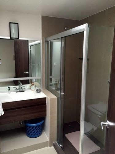 Grupo Kings Suites - Bosques De Duraznos 72 *